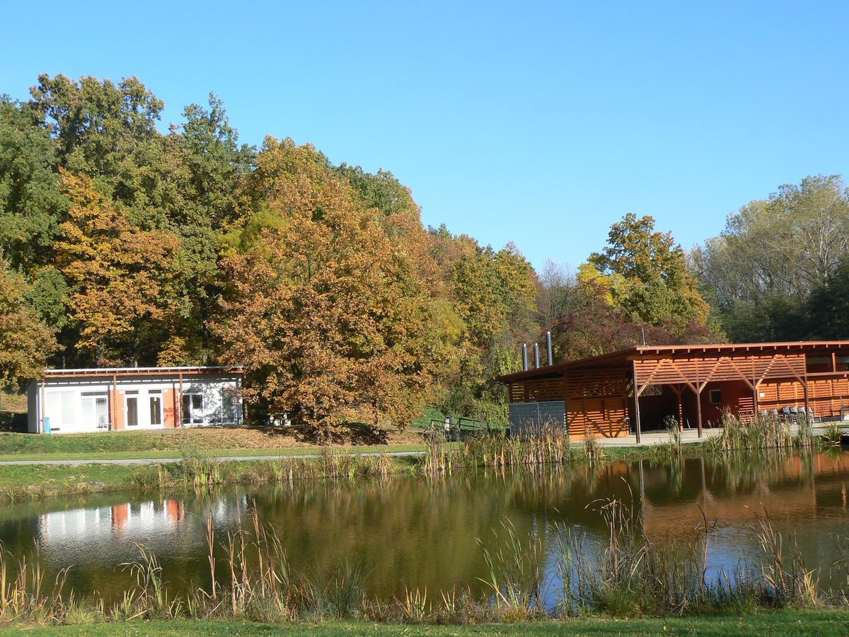 Penzion Amfik Bukovina Popovice  Kültér fotó