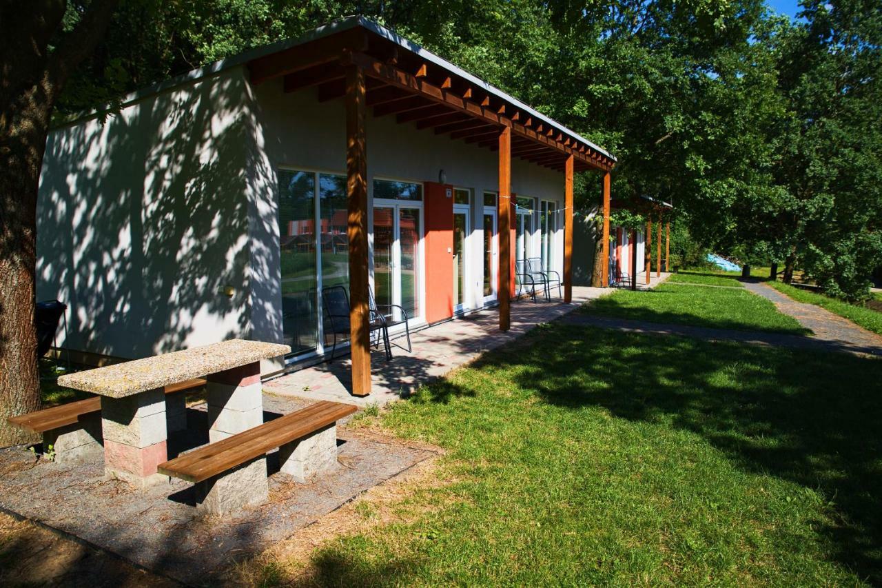 Penzion Amfik Bukovina Popovice  Kültér fotó